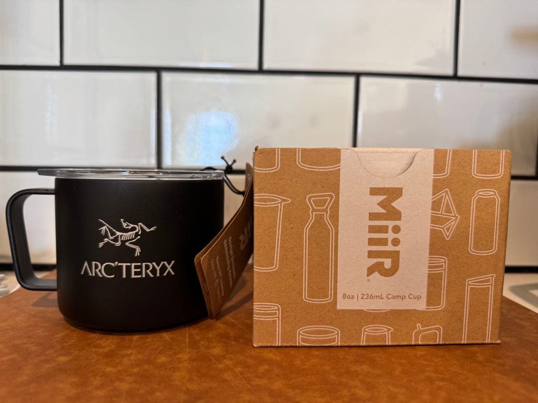 ARC'TERYX アークテリクス　ロゴ入りMiiR マグカップ 236ml