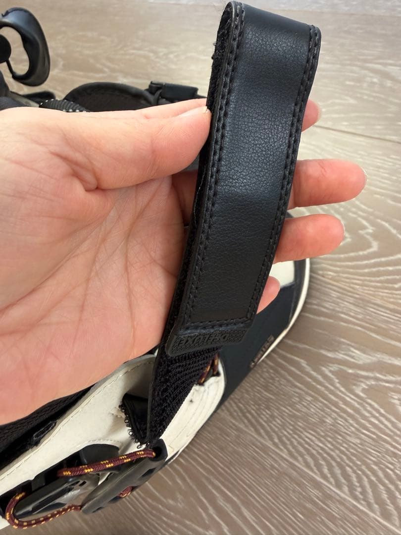 ディーラックス Empire Lara 女性用スノーボードブーツ 24.5