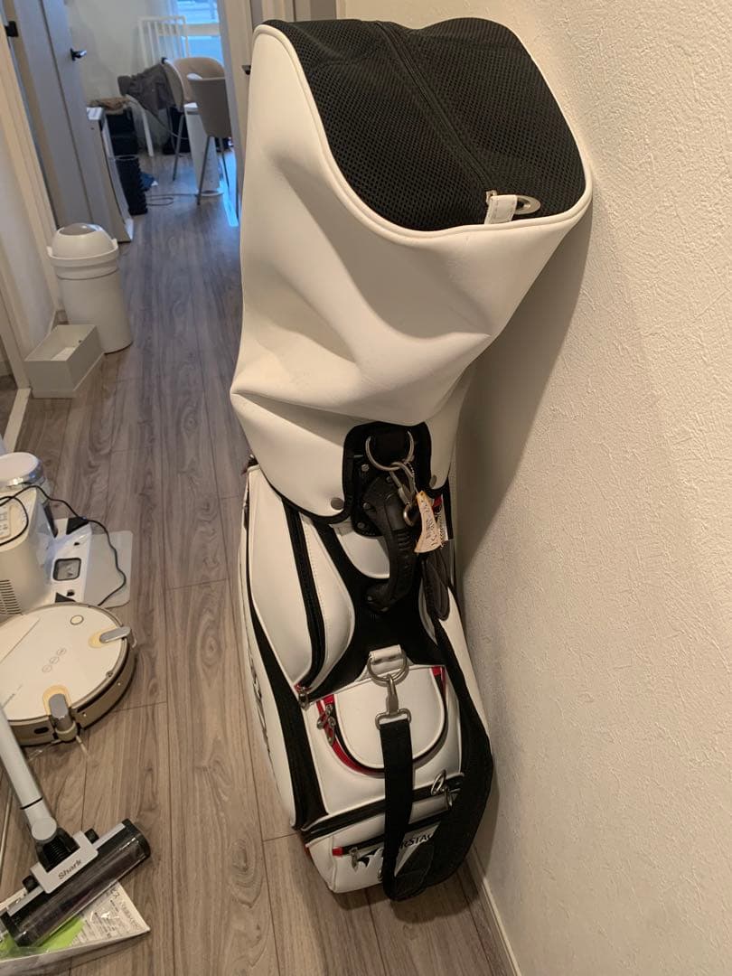 ビックバス　TOURSTAGE キャディバッグ ホワイト/ブラック