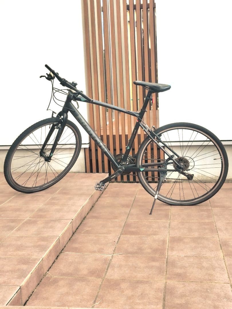 Bianchi C-SPORTS 1 黒 クロスバイク サイズ51 中古 訳あり