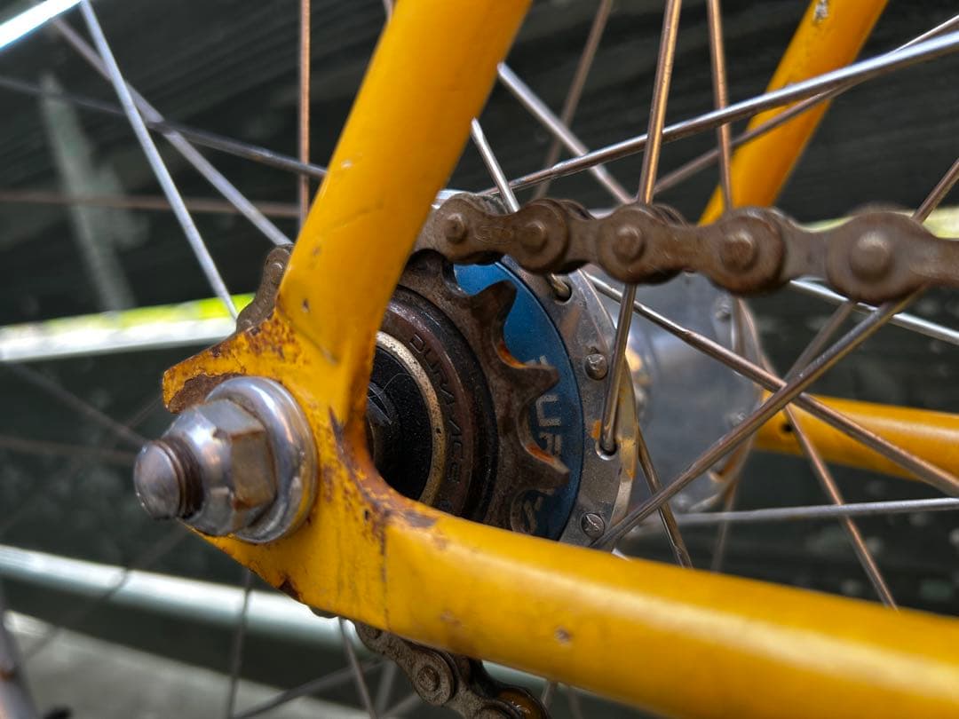 ビアンキピスタ　希少カラー　イエローピストバイク