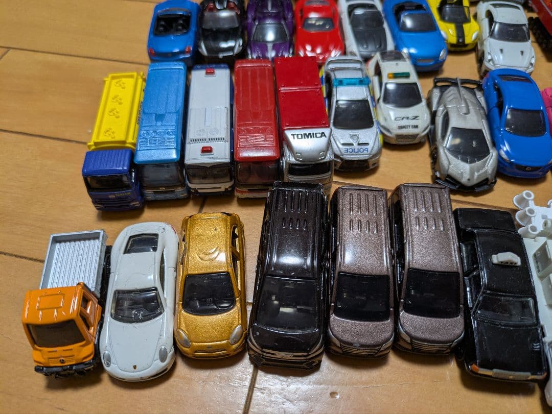 トミカ　まとめ売り 約70台 色々な車種