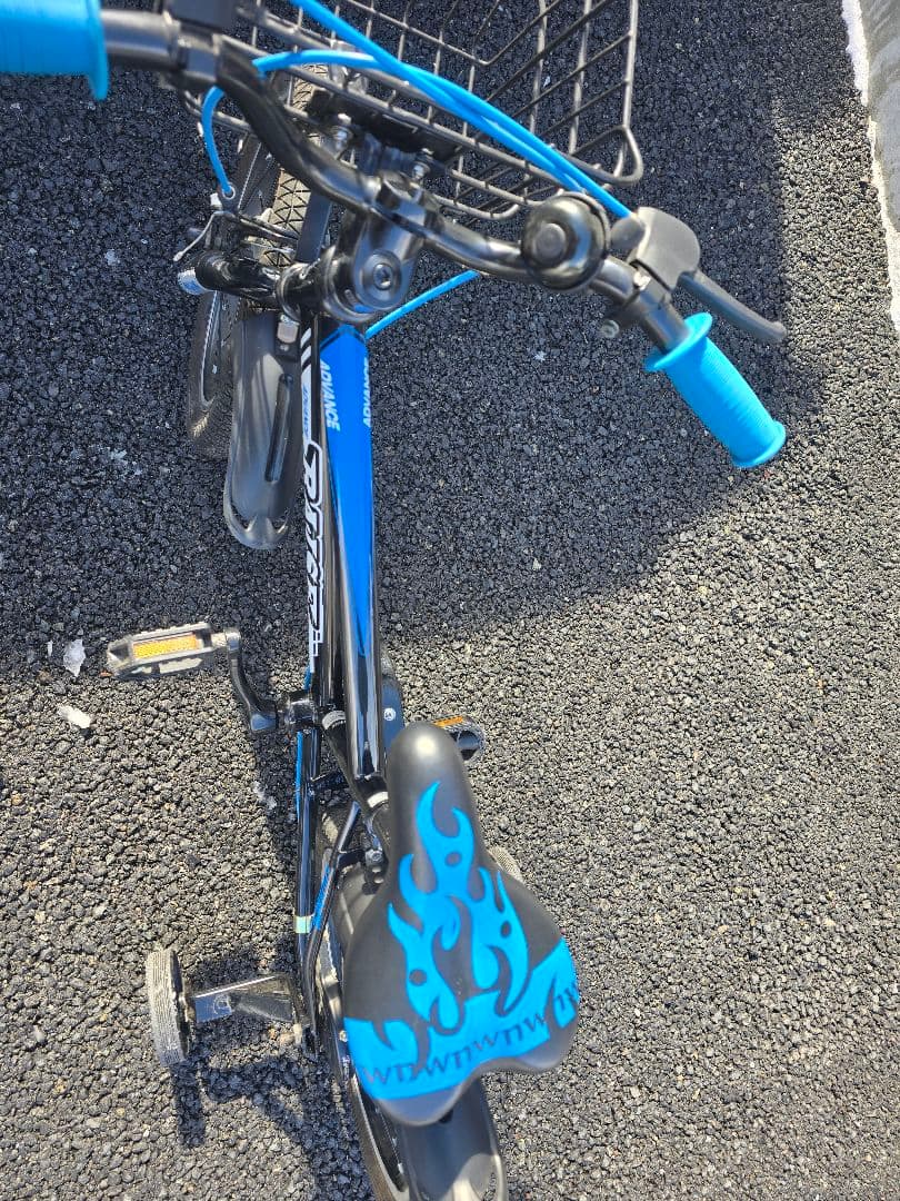 キッズ自転車　16インチ