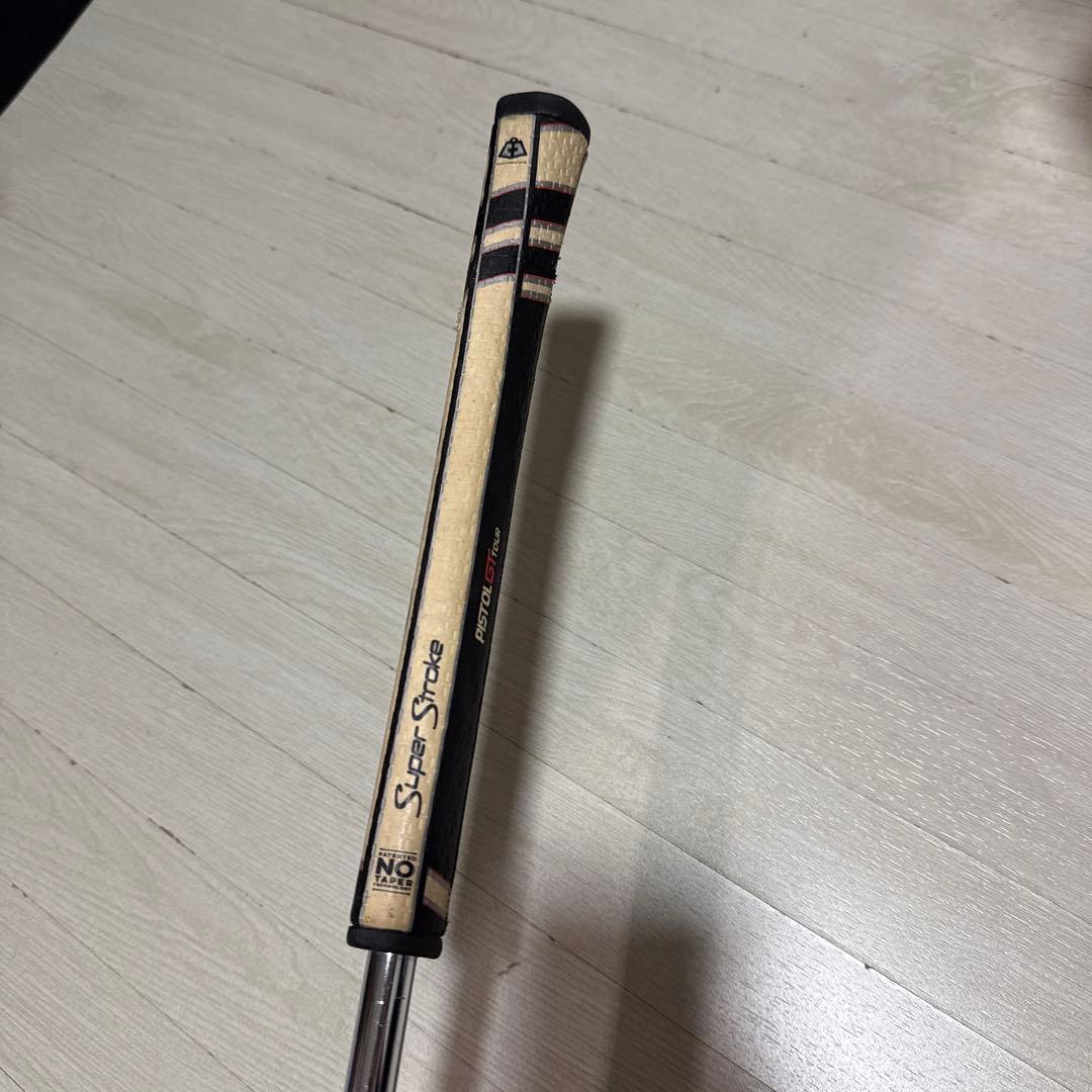 Odyssey White Hot パター