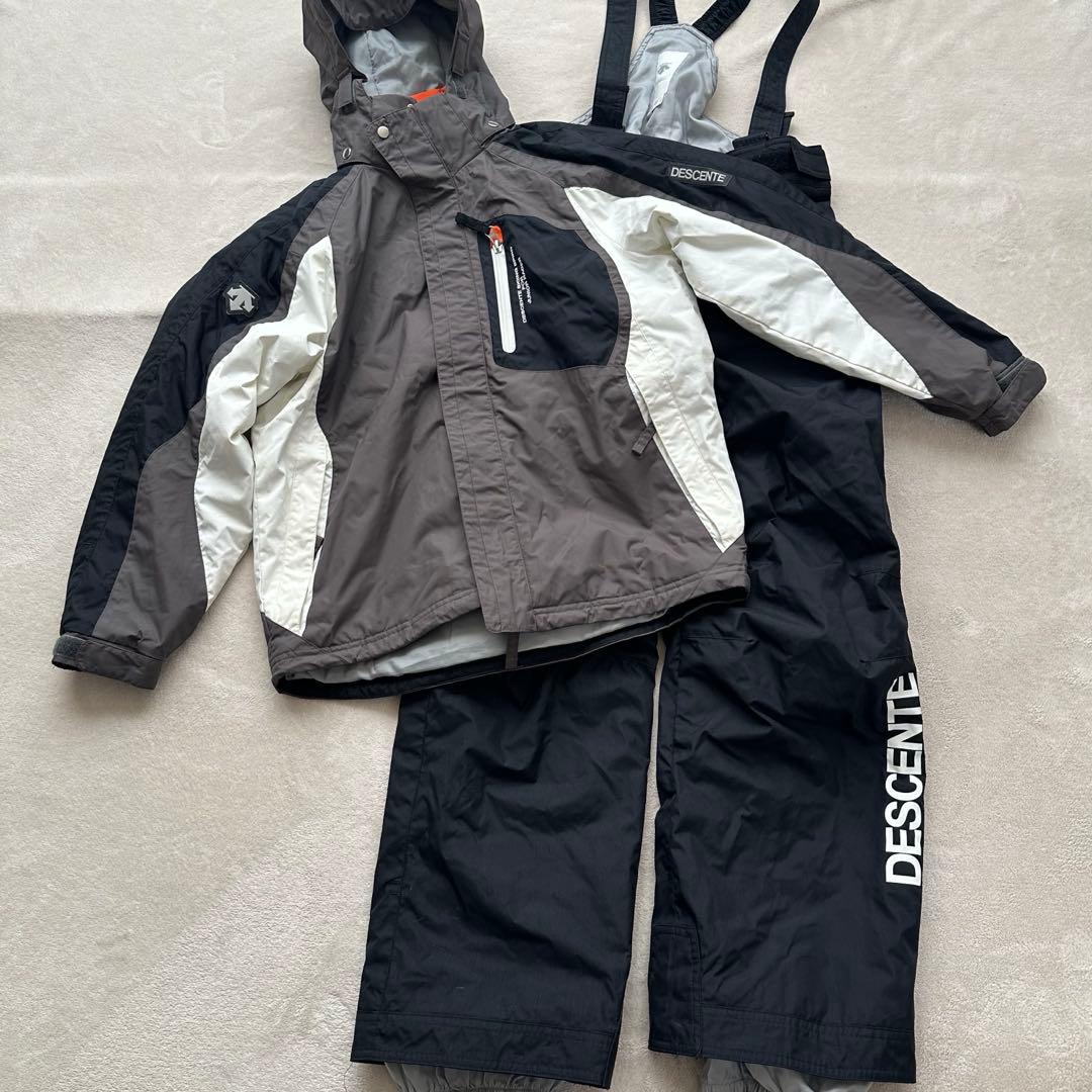 デサント　スキーウェア　上下セット　160サイズ