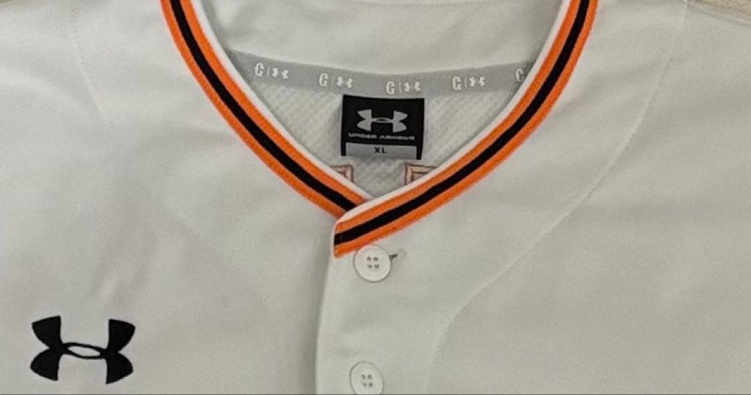 読売ジャイアンツ　坂本勇人　レプリカユニフォーム　アンダーアーマー XL