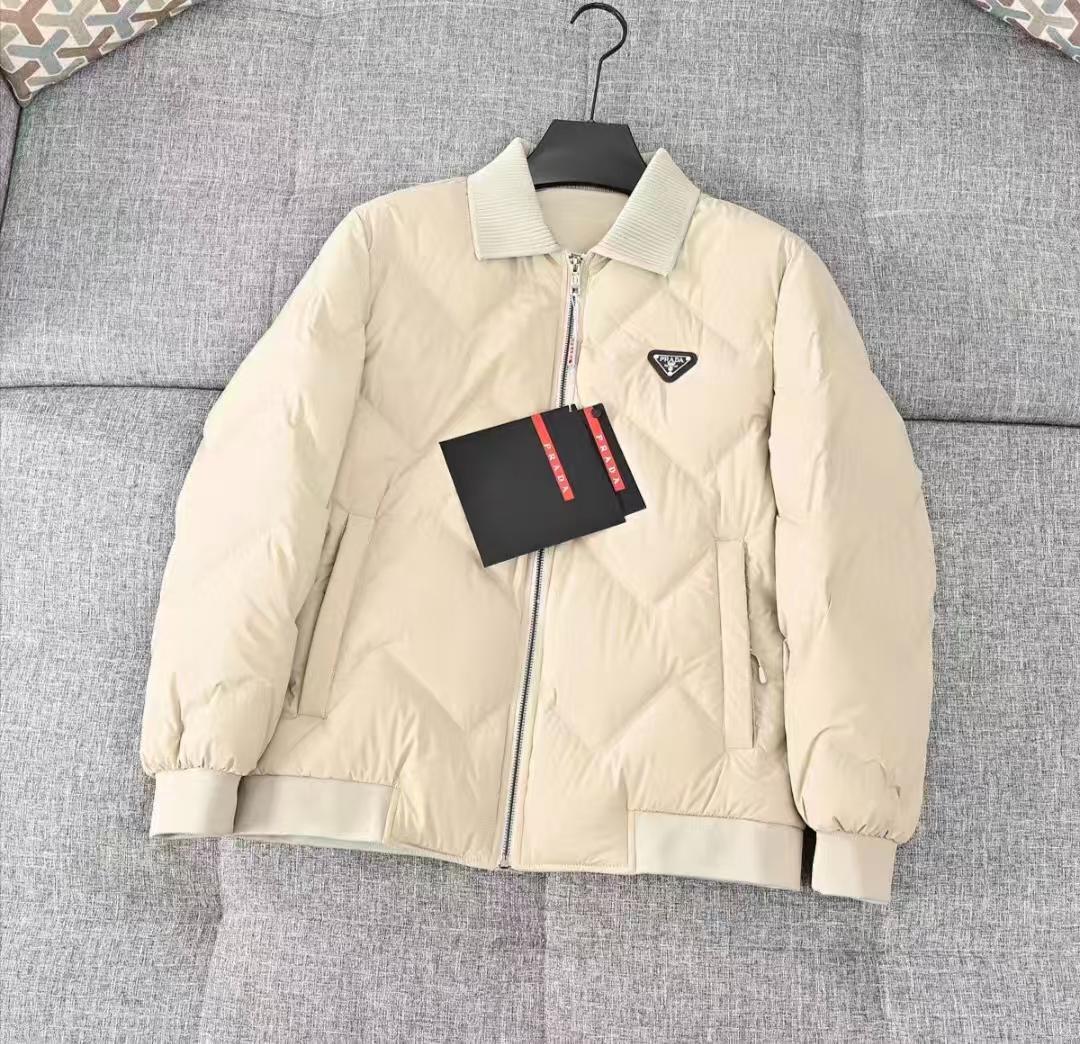 ホワイト ダイヤキルティング ダウンジャケット