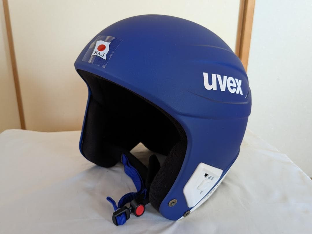 UVEX スキー用ヘルメット　FIS対応
