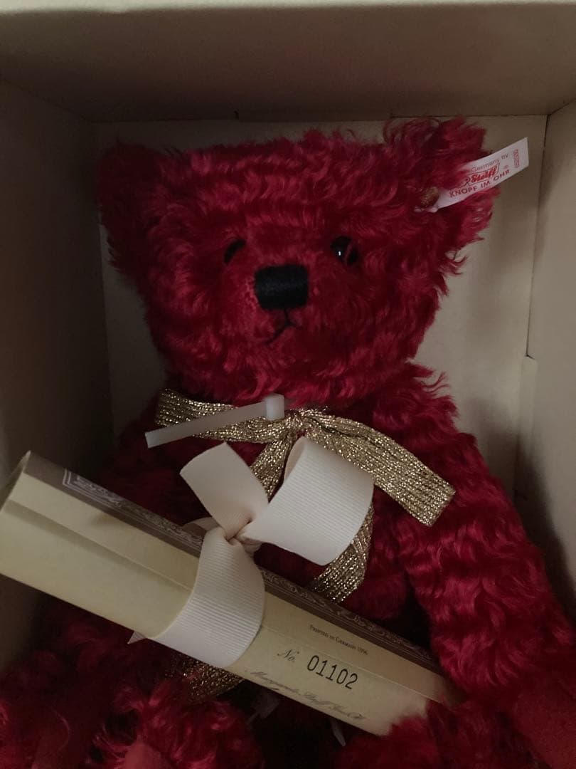 ぬいぐるみ HONG-KONG BEAR ROMANTIC CHERRY RED28