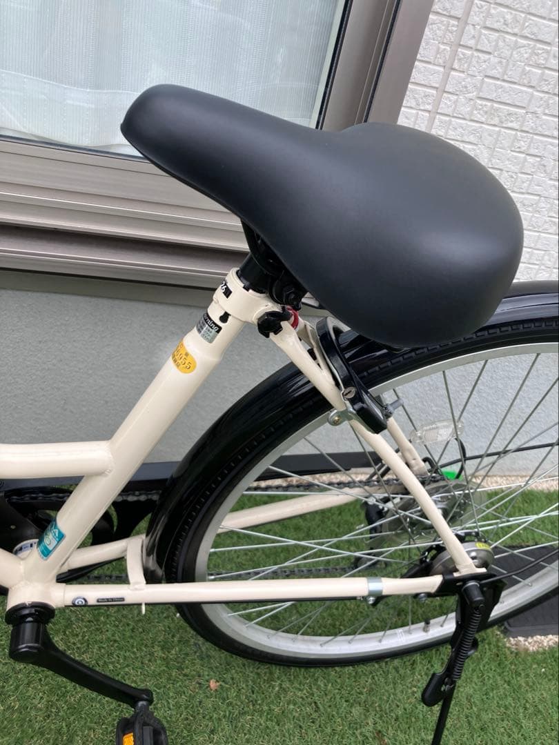 クリーム 26インチ 6段変速 オートライト シティサイクル ママチャリ 自転車