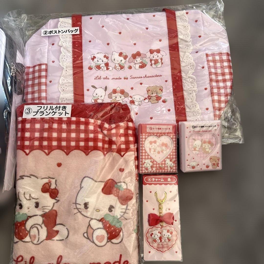 Lil ala mode×サンリオ・キャリーケース＋ボストンバッグ＋グッズ計６点