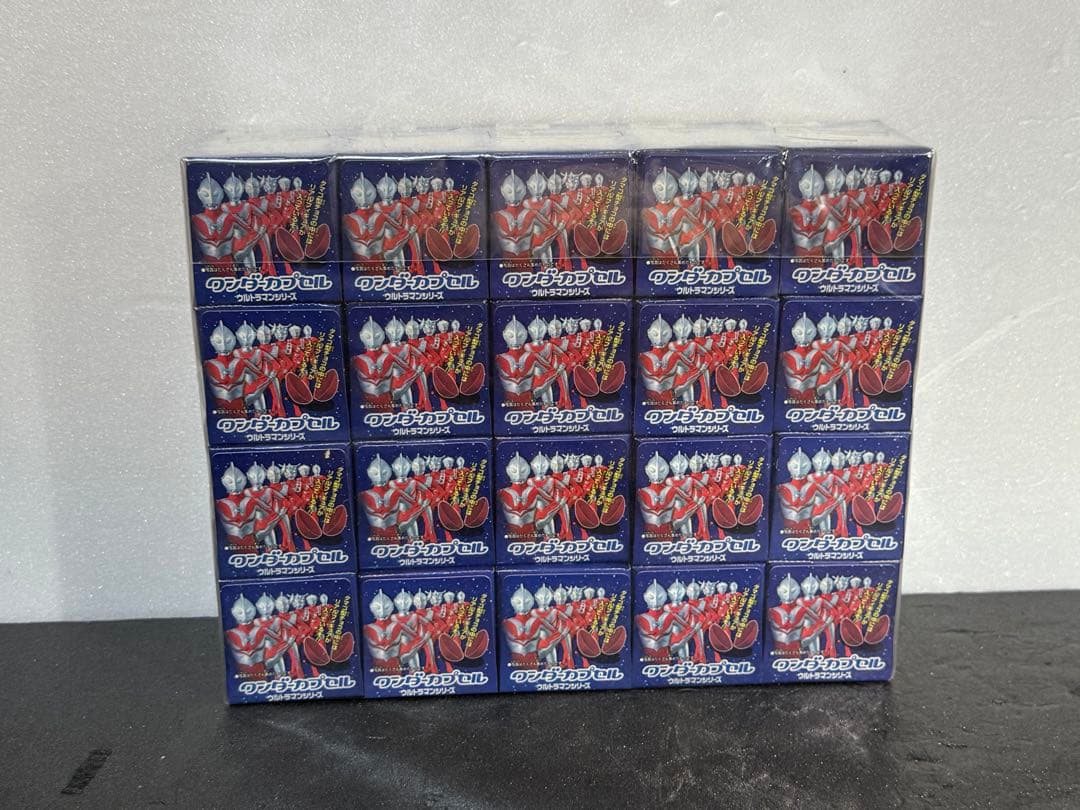 ワンダーカプセル　ウルトラマンシリーズ　食玩　フルコンプ　19種α おまけ　5個
