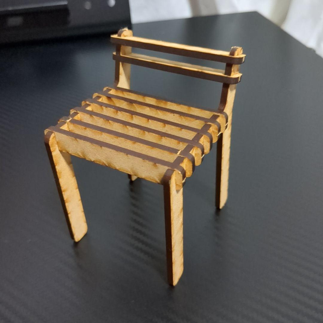 木製ミニチュア椅子 模型製作用