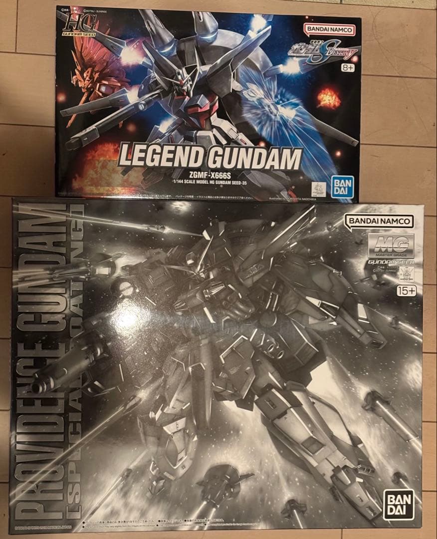 MG プロヴィデンスガンダム　スペシャルコーティング　HG レジェンドガンダム
