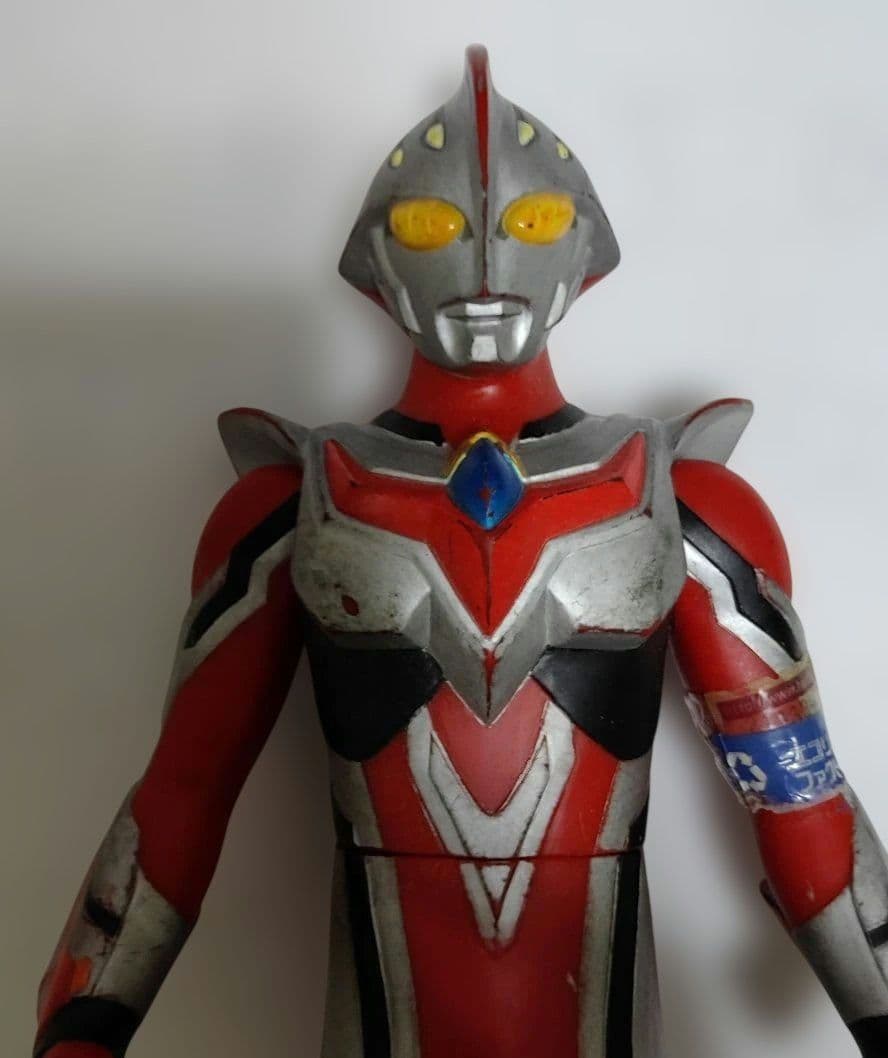 ウルトマンネクサス　ジュネッス　全長30Ｃｍ