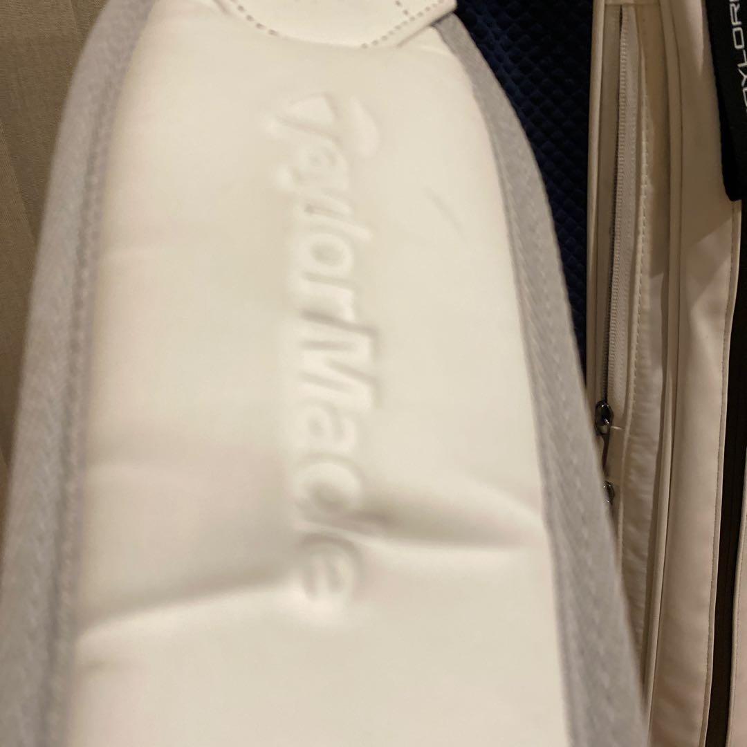 モモちゃん！TAYLORMADE キャディバッグ ホワイト