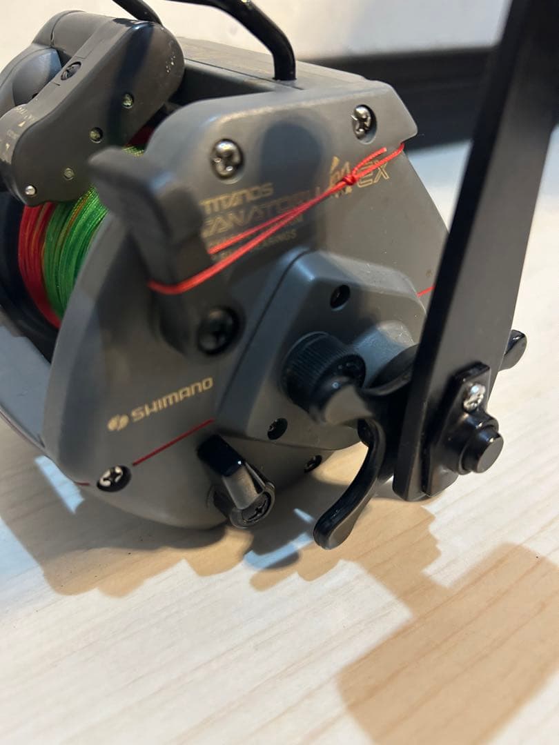 【美品】シマノ TITANOS 船 4000 EX