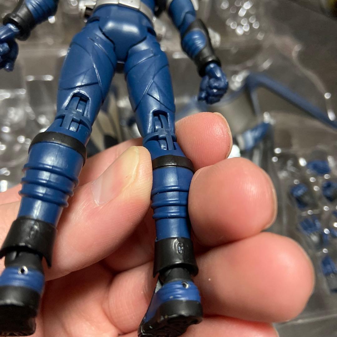 S.H.Figuarts フィギュアーツ　仮面ライダーナイト　ダークウイング