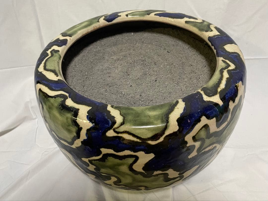 陶器製 火鉢 緑と青の模様　エコメルカリ便の承認お願い致します