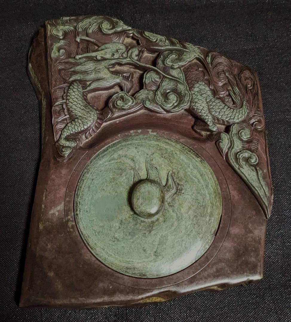 【雲龍文特大古硯　橋頭石】◆美しい翠雲石◆同石蓋付型◆貴重な北方名石◆旧満州遼硯