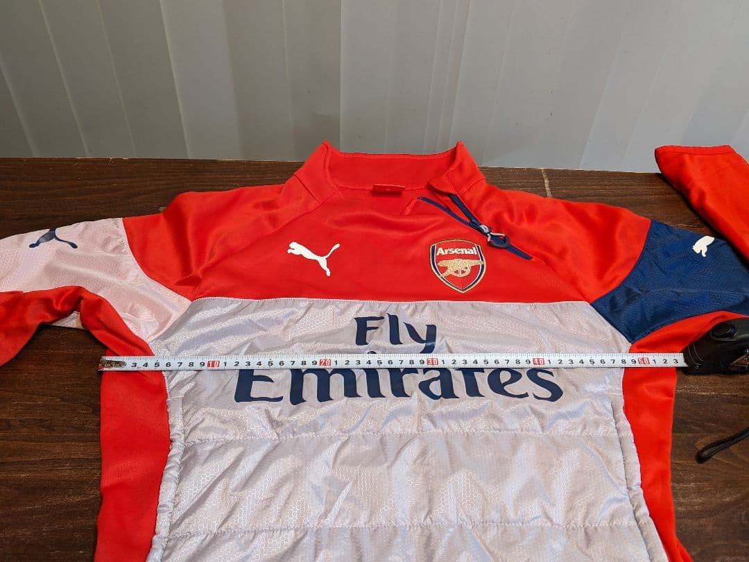 プーマ　アーセナル　中綿　トレーニングウェア　長袖シャツ　サッカー　ハーフジップ