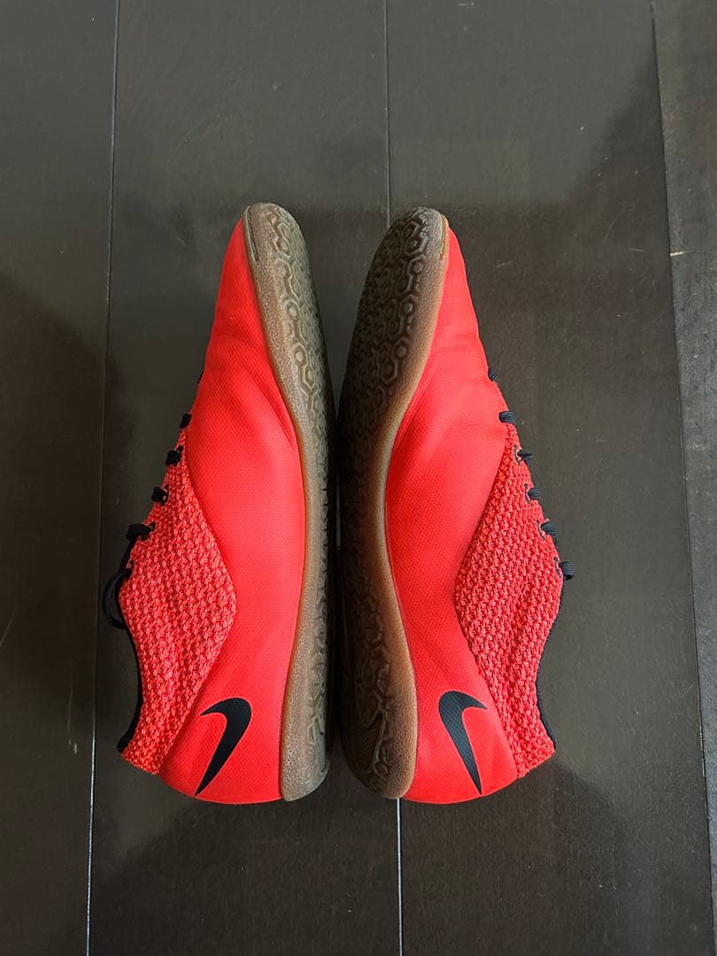 ナイキフットサルシューズ　25.5