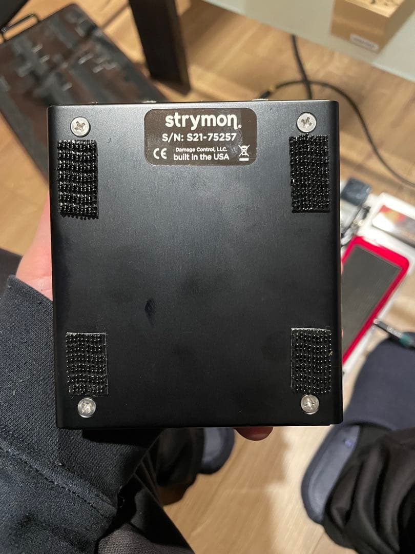 Strymon FLINT トレモロリバーブ V1