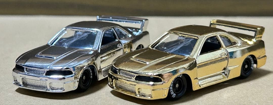トミカ ニッサン スカイライン メッキ仕様 2台セット