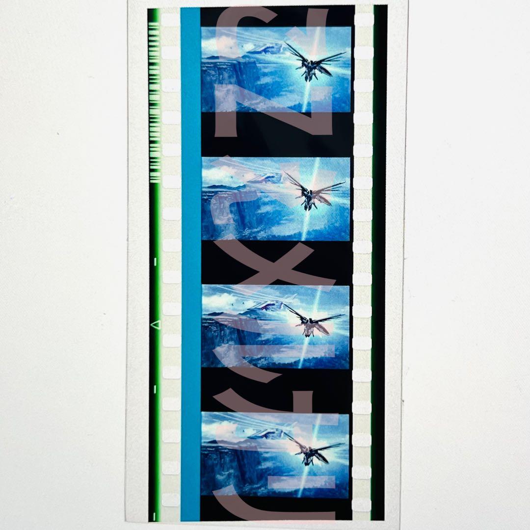 機動戦士ガンダムSEED FREEDOM　ラクス　キラ　アスラン　コマフィルム