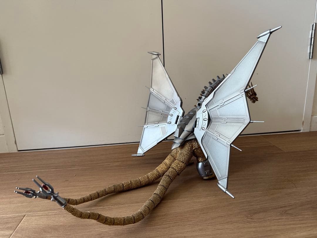 SH.MonsterArts ゴジラ 1991 & メカキングギドラ 新宿決戦