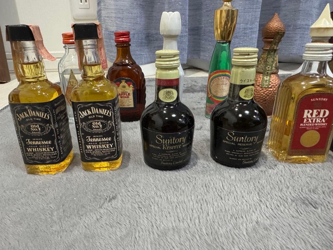 ウィスキー　ブランデー　他　ミニチュアボトル44本セット