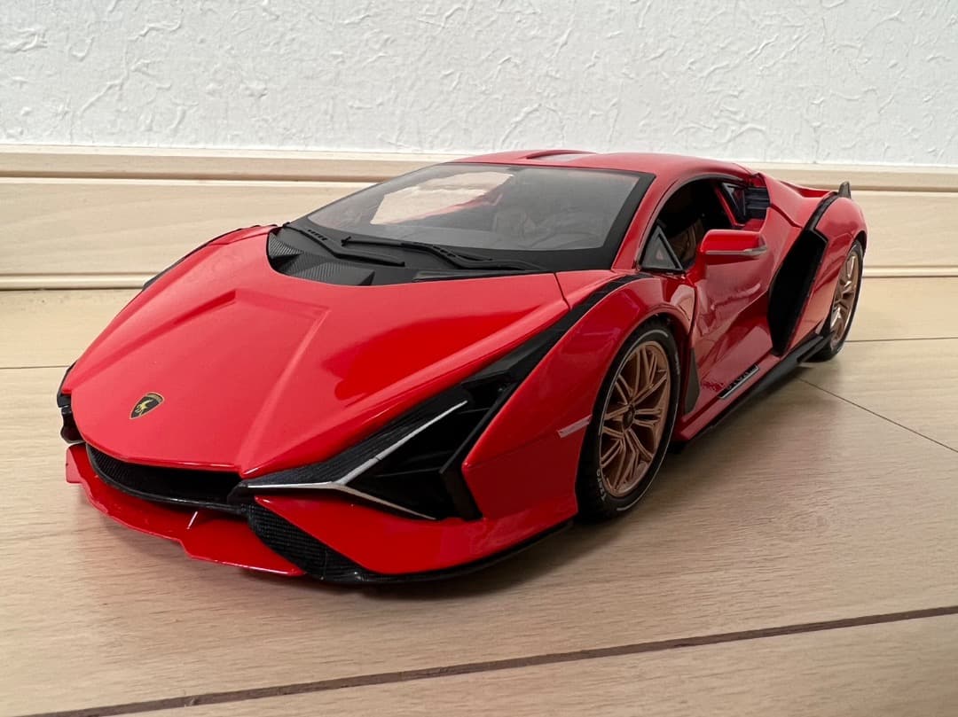 ランボルギーニ シアン ミニカー 1/18 H102