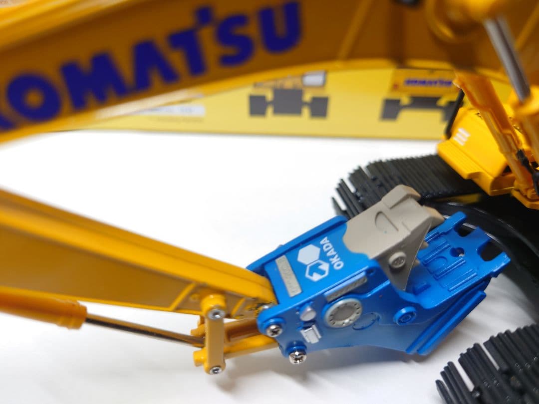 コマツ建機　PC360-11 オカダアタッチメント　1/50