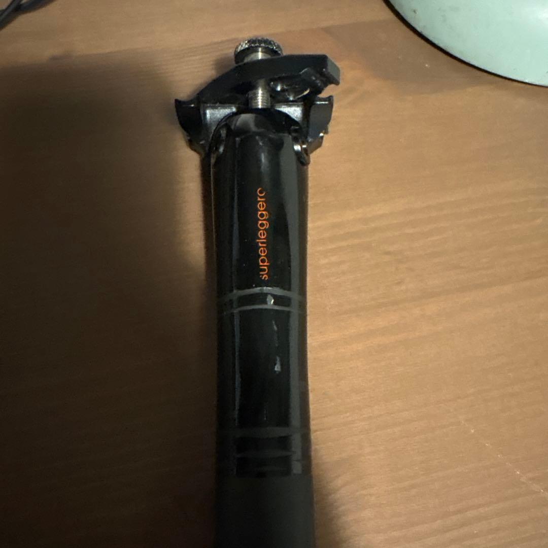 DEDAスーパーレジェロ カーボンシートポスト