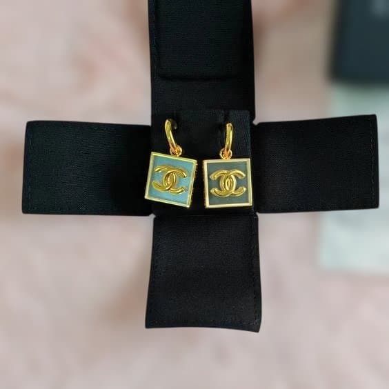 CHANEL ココマーク クリア スクエア ゴールド トランスペアレント ピアス