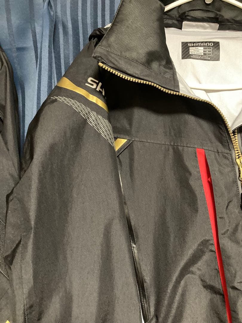 シマノ ネクサスDSタフレインスーツ RA-124S Lサイズ　ブラック