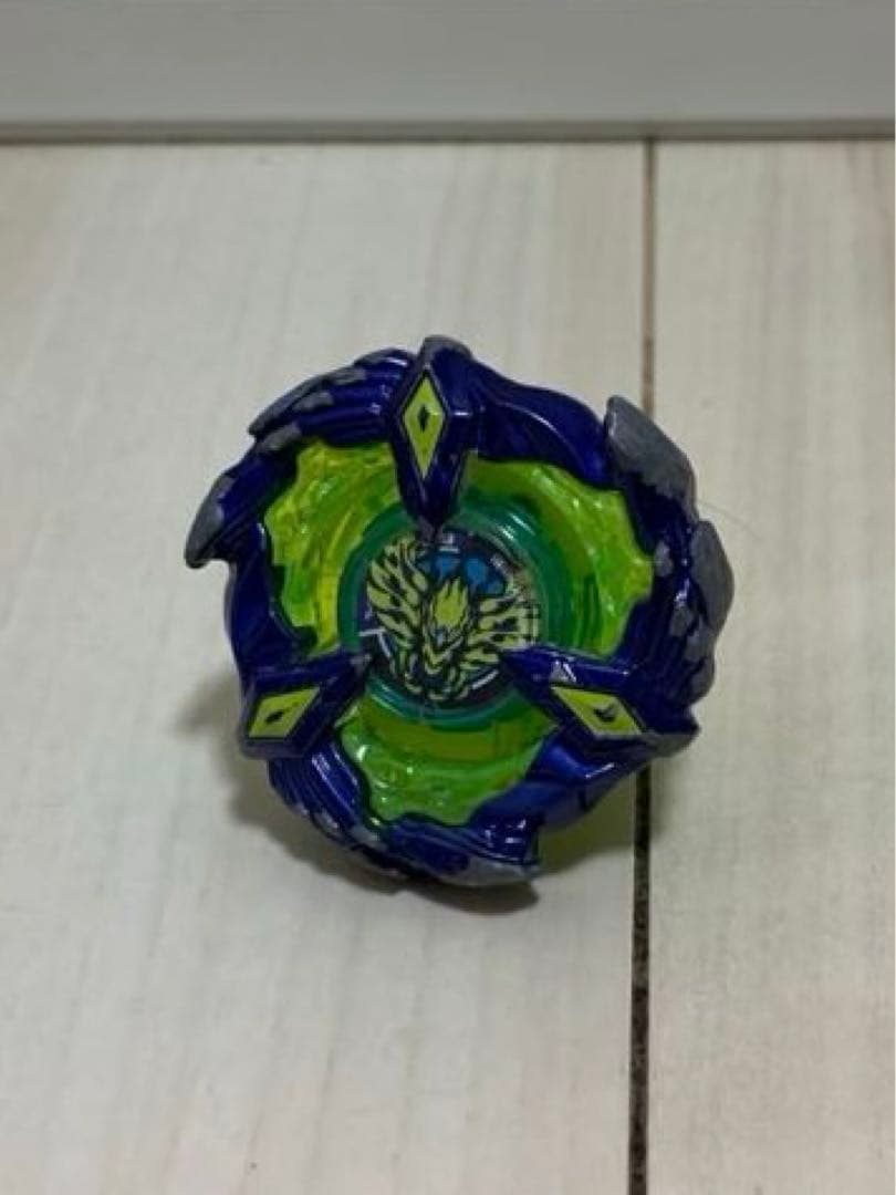 フェニックスウイング9-80DB ベイブレードX