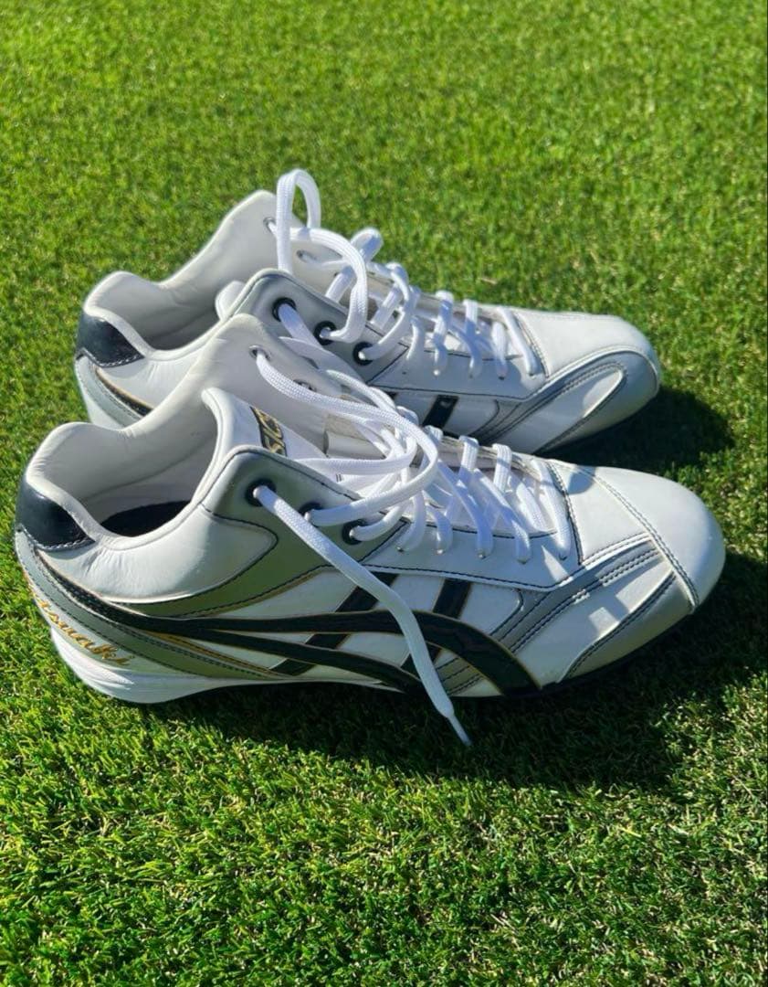 アシックス GEL-PEACE ホワイト/ブラック スパイクシューズ