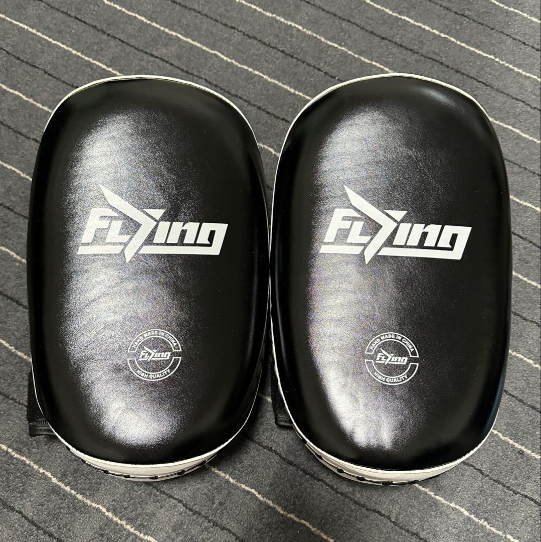 キックミット　格闘技　キックボクシング　ボクシング　ボクササイズ　フィットネス