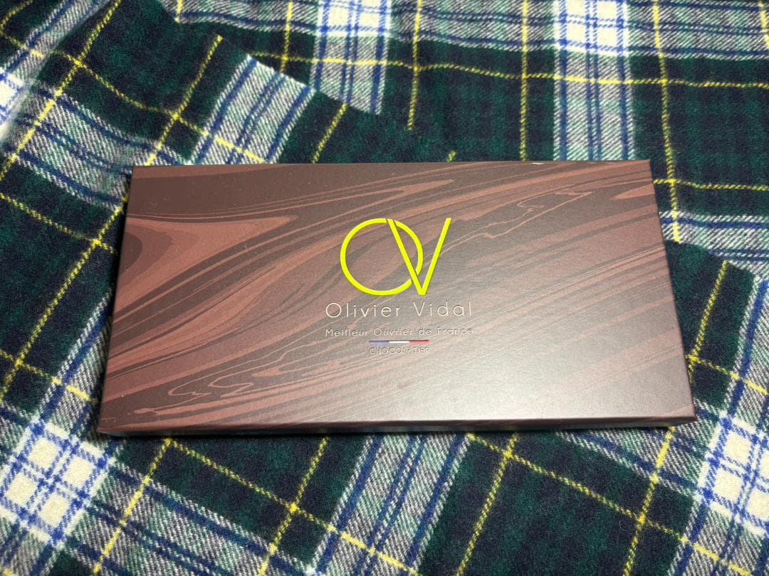 オリヴィエヴィダル　ボンボンショコラアソート３５粒入り