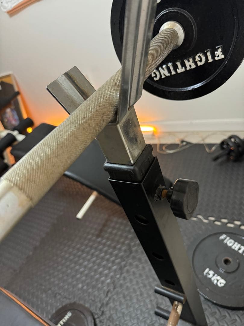 FIGHTING ROADベンチプレス　トレーニングベンチ バーベル付き