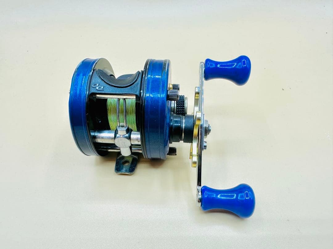 アブガルシア Ambassadeur 4601C DFL IAR（左ハンドル）青