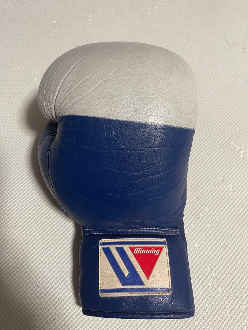 廃盤Winning グローブ 青/白 ひも式10オンス訳アリ