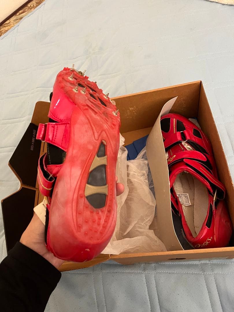 アシックス　サイバーゼロ　レッド　28.5 未使用　タグ付き　超希少　箱付き