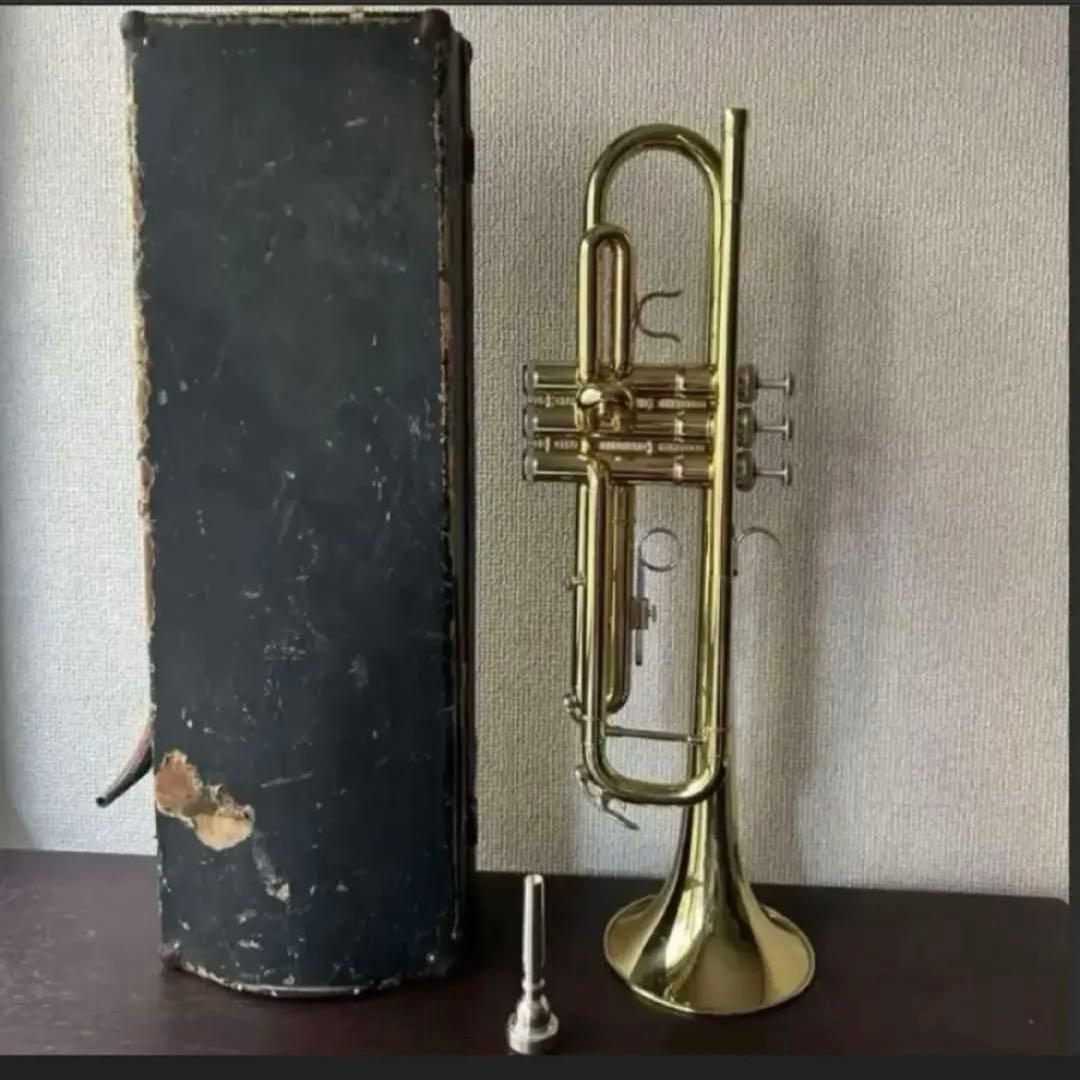 ノンブランド新品トランペット！　ケースだけ汚れあり　値下不可　1月末処分　美品
