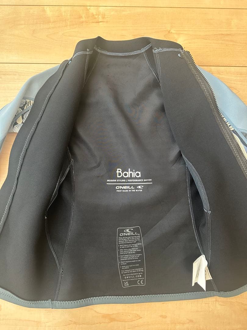 O'Neill Bahia オニールバヒア ウェットスーツタッパー