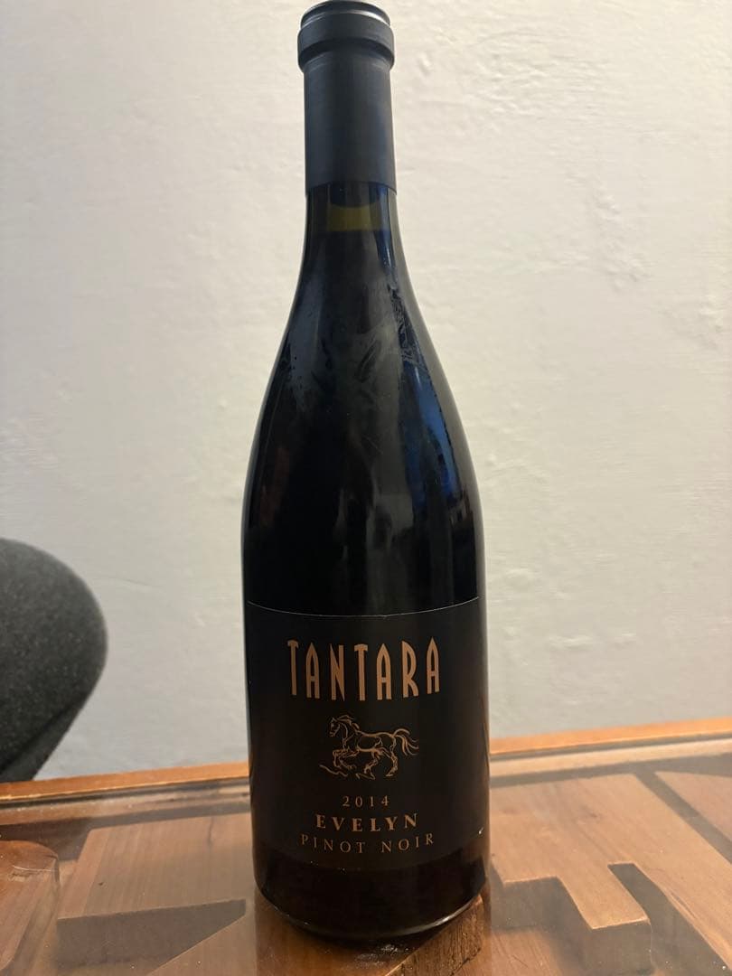 希少TANTARA 2014 Evelyn Pinot Noir