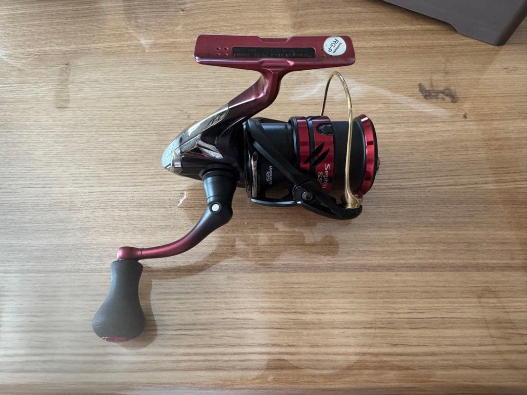19Sephia SS C3000S スピニングリール レッド/ブラック