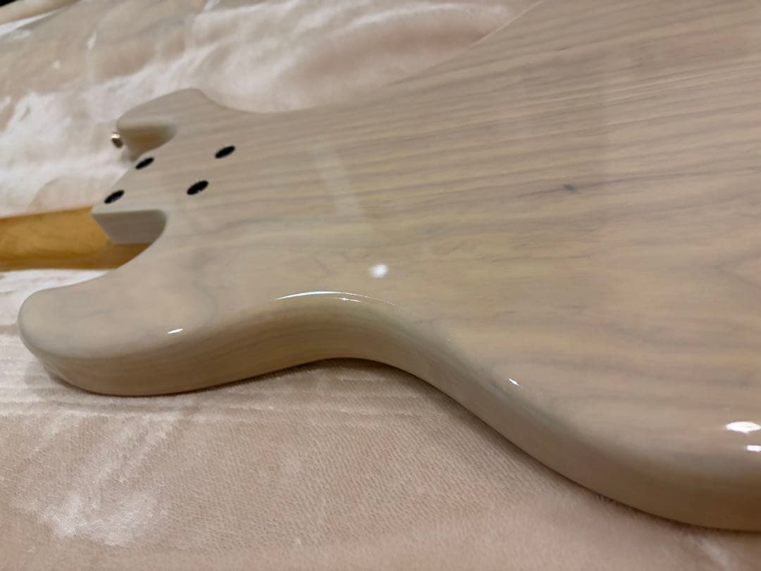 5弦ベース ナチュラルカラー フジゲン