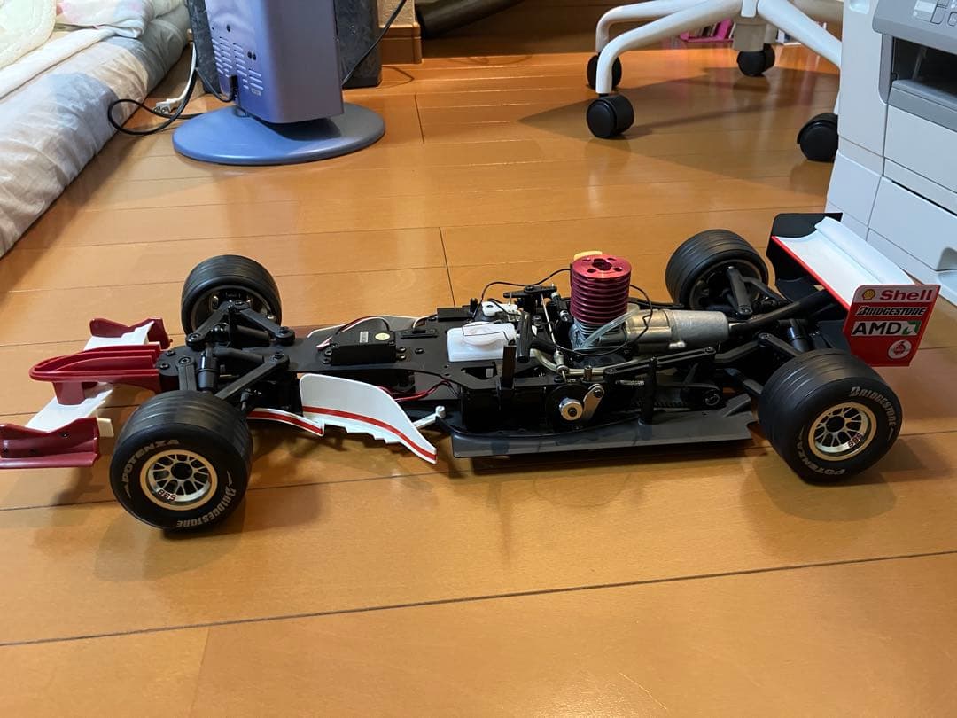 デアゴスティーニ　F2004 フェラーリ　エンジンカー（未使用品　部品取り用）